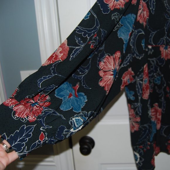 ASTR the label floral boho rayon top - Picture 6 of 7